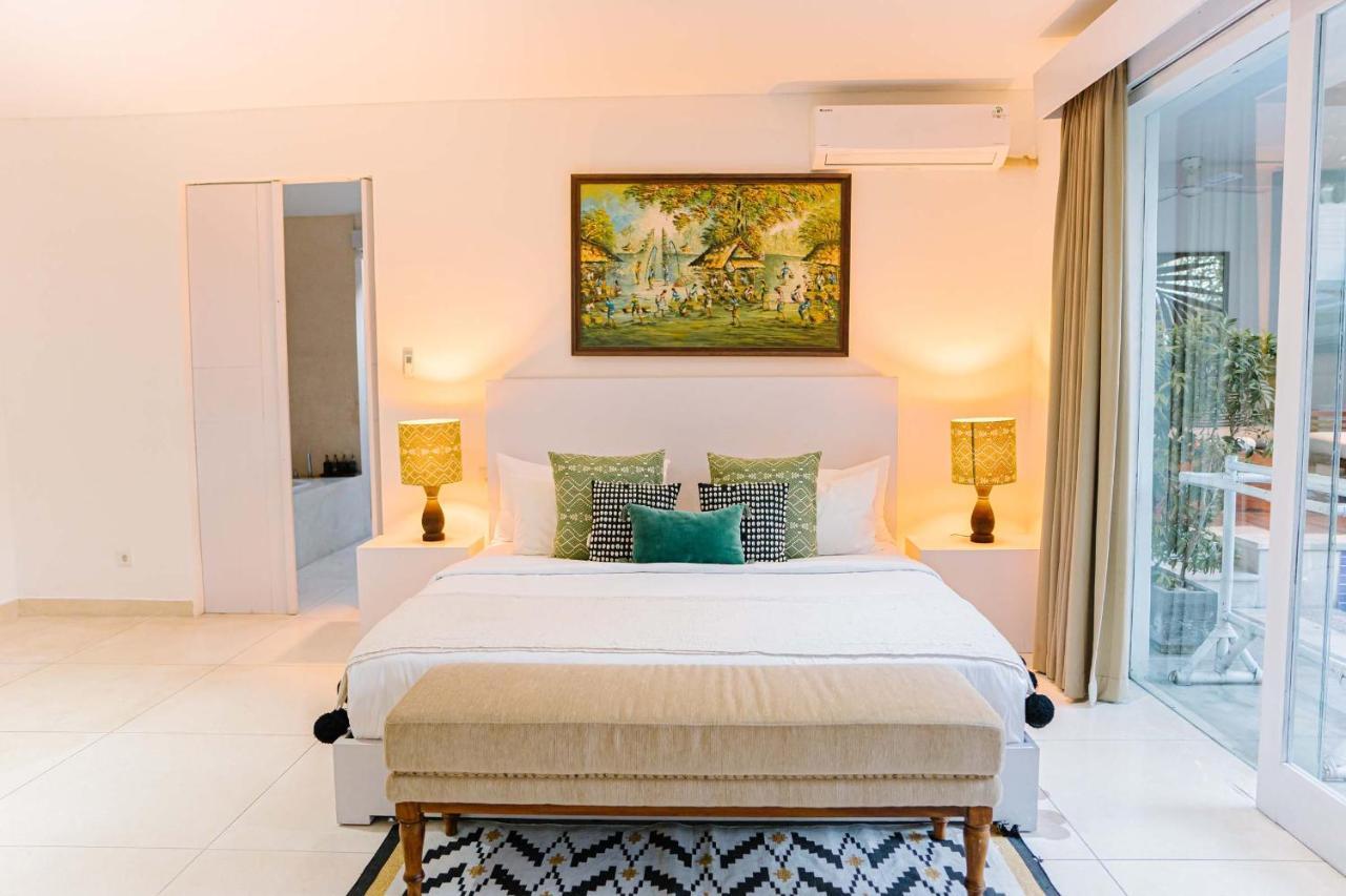 Cassamia Bali - Spacious Luxury 5 Bedroom Villa * Jimbaran