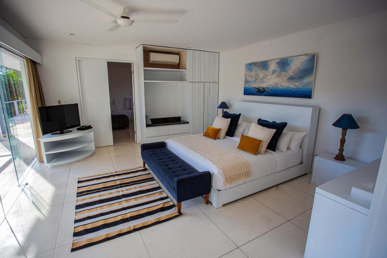 Villa Cassamia Bali - Spacious Luxury 5 Bedroom Villa Jimbaran
